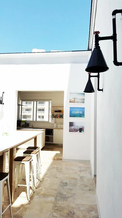 Follow The Sun Boutique Hostel - Pool, Breakfast & Sea Views Saint Julian's